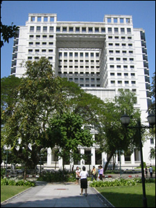 チュラロンコーン大学の外国語学習者用建物