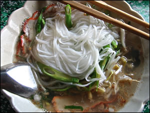 細い米麺はこんな感じ